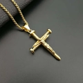 Colgante de cruz de clavos de Jesús en acero inoxidable dorado con cadena veneciana - Colgante Solo (Sin Cadena) (SZ133) / Dorado