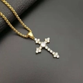 Pendentif croix en acier inoxydable doré orné de pierres de zircone AAA brillantes - Pendentif en Or Uniquement (Sans Chaîne)