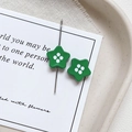 Detail of green five-petal flower alloy beads with white dots for DIY jewelry making - Star Shape - Dark Green