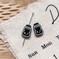 Détail de pendentifs bouteille Happy en émail pour la création de bijoux DIY - Bouteille de Lait Noire