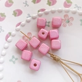 Detail van roze en wit geblokte vierkante keramische kralen voor DIY sieraden - 4# Roze Ruit Stijl