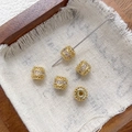 Detalle macro de cuentas espaciadoras huecas en oro de 18k con circón púrpura - 10# Estilo B-Lila Claro