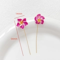 Vue macro d'une épingle frangipanier rose 14mm avec tige dorée 54mm pour bijoux DIY - Style Frangipanier Dégradé Rose Pêche