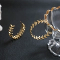Macro detail of gold wreath hoop earrings with intricate wheat ear pattern texture - Wheat Ear Shape Style (4#)