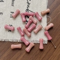 Primer plano de cuentas de piedra rosa en forma de bambú para joyería artesanal DIY - Estilo Bambú 2# / Paquete de 1 pieza / Color Rodocrosita