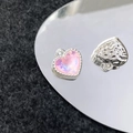 Detailweergave van roze facetgeslepen kristallen hartjes voor DIY-sieradenaccessoires - Zilver Roze Hart (32#)