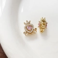 Close-up of 18k gold plated crown heart charm with pink zircon for DIY jewelry - Pink