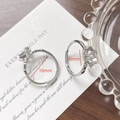 Vista dettagliata della base per anello regolabile in argento con diametro 18mm per fai da te - Oro Bianco (Stile 26)