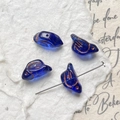 Detail of dark blue bird glass beads with bronze engraving for DIY jewelry making - Dark Blue Gold Bird (16#)
