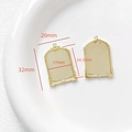 Macro view of 18k gold-plated baroque frame pendant showing dimensions 20x32mm - European Frame Style (4#) / Gold