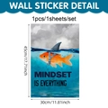 Moderner Wandaufkleber Goldfisch mit Haifischflosse Mindset is Everything Poster Deko - Goldfisch Haiflosse Stil (UV24Y11806T_R)