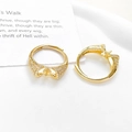 Detailed view of adjustable gold plated ring settings with micro-set zircon and pearl pin - Gold Style / 18K Gold