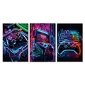 Triptyque d'art mural de gaming style cyberpunk avec manette et clavier néon design - 20x30cm