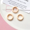 Macro detail of peach flower-shaped spacer beads for DIY jewelry and necklaces - Nude Round Ring (2#)