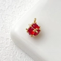 Macro shot of a 14k gold-plated ladybug pendant with faceted red gemstone and golden dots - 18K Gold Ladybug Creative Style / Red Ladybug Shape (6# 18k)