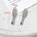 Vue macro de pendentifs tournevis argentés pour bijoux DIY avec marquages de taille - Tournevis (9#)