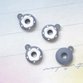 Makro-Detail grauer und weißer Emaille-Donut-Anhänger für DIY-Schmuckherstellungszubehör - Grauer Donut (11#)
