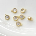 Vista macro de dijes redondos de circón bañados en oro de 14k con bordes de cuentas para DIY - 10# Tono Dorado Zirconia Claro