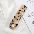 Elegant tortoiseshell acetate hair comb with wide teeth and a convenient hanging hole - 15.1x4cm / Beige Marble