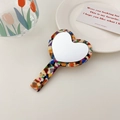 Modischer herzförmiger Handspiegel mit elegantem Acetatrahmen mit Blumenmuster - 7cm / Buntes Muster
