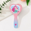 Brosse à cheveux rose en forme de cœur avec illustration de sirène de dessin animé - Style Sirène C