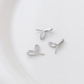 Dettaglio di ciondoli a foglia argentati con zirconi per creazioni di gioielli DIY - Pezzo Singolo / Oro Bianco