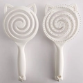 Cepillo de pelo portátil blanco con orejas de gato y diseño de espiral de masaje - Blanco
