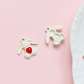 Detail van schattige witte konijnenhangers met rood hart voor DIY sieraden maken - 9# Witte Hart Konijn