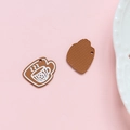 Detailweergave van de voor- en achterkant van de koffiekop-hanger voor doe-het-zelf sieraden - 17# Koffiekopje Vorm