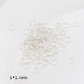 Primer plano de anillas abiertas plateadas de 5x0,4 mm para bisutería artesanal DIY - Plata 0,4x5mm