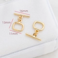 Vue macro de fermoirs à bascule OT dorés de 16mm pour la création de bijoux DIY - Style Rectangle Arrondi (Or 11K, Prix unitaire)