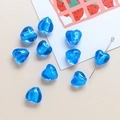 Détail de perles en verre bleues en forme de cœur avec feuilles d'or pour bijoux DIY - Bleu