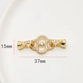 Détail macro du fermoir léopard plaqué or avec zircons, connecteur bijoux de 37mm - Style Trèfle à Quatre Feuilles (6#)