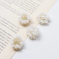 Dettaglio di ciondoli floreali fatti a mano con perle finte per creazioni di gioielli fai da te - Stile di Fiore Dimensionale a Grappolo di Perle (03#)
