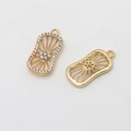 Detail eines vergoldeten Sternanhängers mit Zirkonia und Sonnenstrahltextur für DIY Schmuck - Radiales Rechteck-Stil (03#)