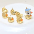 Gold-plated duck jewelry set with cartoon studs and baroque pearl pendant on a white plate - Gold Duck Body