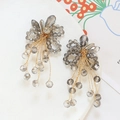 Detail of handcrafted flower bead earrings with gray crystals and gold wire tassels - Crystal Woven Flower Style (TB673962281606) / Gray