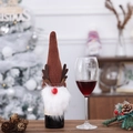Funda de punto marrón para botella de vino de gnomo navideño con astas de reno y barba - Estilo de Reno