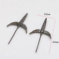 Ciondolo a spada alata in metallo canna di fucile con strass bianchi, 40mm per 20mm - Spada Samurai Canna di Fucile (5#)