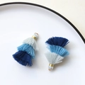 Detailansicht der dreistöckigen blauen Baumwoll-Quasten für DIY-Schmuckherstellung - Blaue Serie (6#)