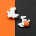 Dettaglio di ciondolo a forma di fantasma in resina con zucca per creazioni fai-da-te Halloween - Fantasma Zucca (Stile 8)