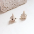 Macro detail of handmade wool felt garlic charms with cute embroidered faces - Garlic / 1 Piece