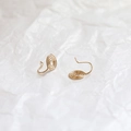 Minimalist spiral clip-on earrings in gold finish for non-pierced ears handmade design - 18k Single Plate With Hook