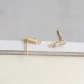 Gros plan sur clous d'oreilles dorés avec zircon rectangulaire pour création de bijoux - 2# Incrusté de Zircone