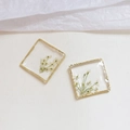 Dettagli di ciondoli quadrati con cornice dorata e veri fiori secchi bianchi nella resina - Stile Fiori Secchi Bianchi (Senza Foro) (6#)