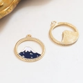 Close-up van Mount Fuji-bedeltjes en geborstelde goudtextuur voor DIY-sieraden - 2# Mount Fuji
