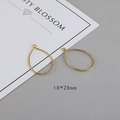 Detalle de colgantes de gota hueca bañados en oro de 18k para joyería DIY 18x28mm - Estilo Gota de Agua Pequeña