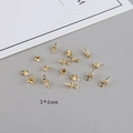 Detalle de capuchones de flor 3x6mm bañados en oro 18K para creación de joyas DIY - Estilo de Gorro de Flor Pequeña