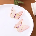 Dettaglio macro di farfalle in resina sfumata con foglie d'oro per accessori fai-da-te - Rosa Arancione Grande (N. 4 Farfalla Grande)