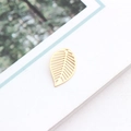 Détail du pendentif feuille dorée ajourée avec texture de nervures pour bijoux DIY - Style Nervures de Feuille Longue (7#)